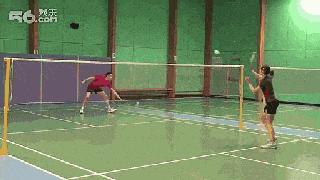 动图演示羽毛球混双技术提升技巧，男女搭配，打球不累！