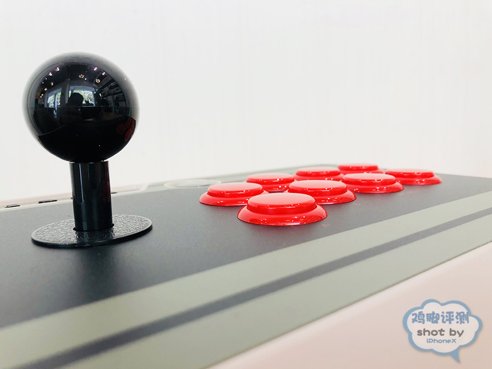 卖情怀抵不上填空白八位堂N30蓝牙街机摇杆评测