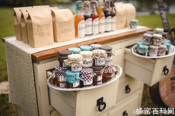 怎么选择一款好的蜂蜜,怎样选到一款好的蜂蜜