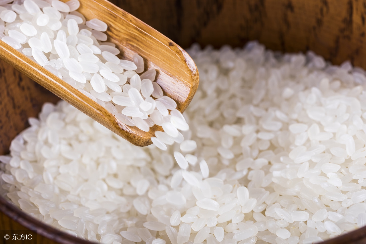 脚气是因为缺乏维生素b12,脚气病患者如何补充维生素b1