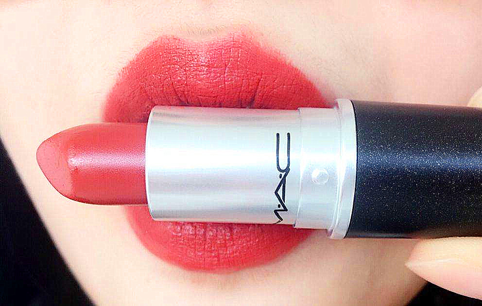 1天卖2亿的口红,一天卖几百支口红