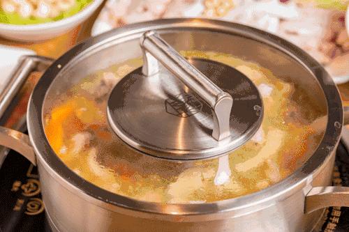 这家“鸡店”创立3年从不打折，却每天接客接到脚软！味列三甲