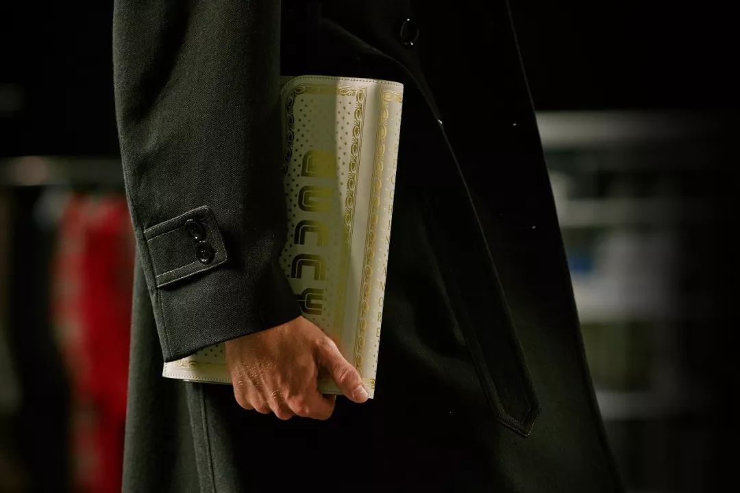 95后你们可认输吧｜这些藏在GUCCI里的彩蛋你们看不懂……