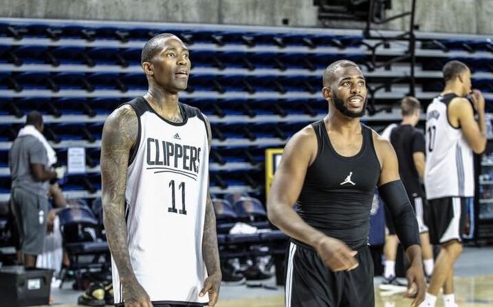 前队友冲突!克六怒推挑衅,被吹进攻犯规还吃T,保罗倒地后冷笑