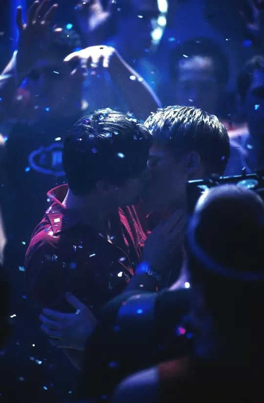 醉倒b叔美好肉体之下的《同志亦凡人》，尺度大到腐女都没眼看