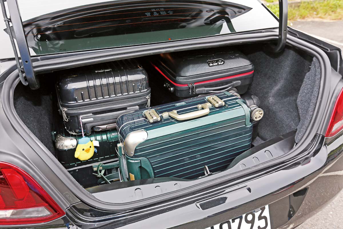 标致3012016款1.6l自动尊重版,标致301是入门车吗