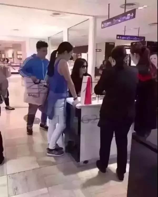 鏃ユ湰pola涓婃捣,鏃ユ湰浜虹湅pola