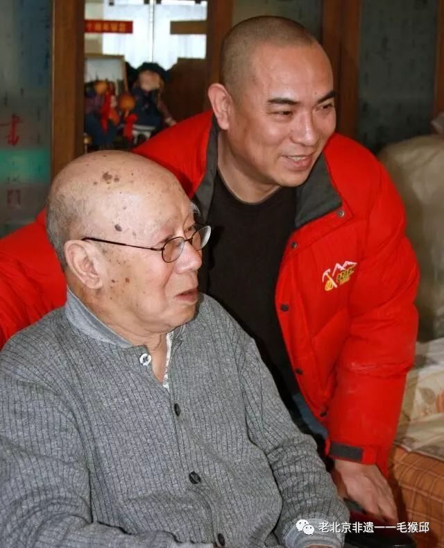 他拜师曹雪芹后人，将虫壳、玉兰变成立体漫画！