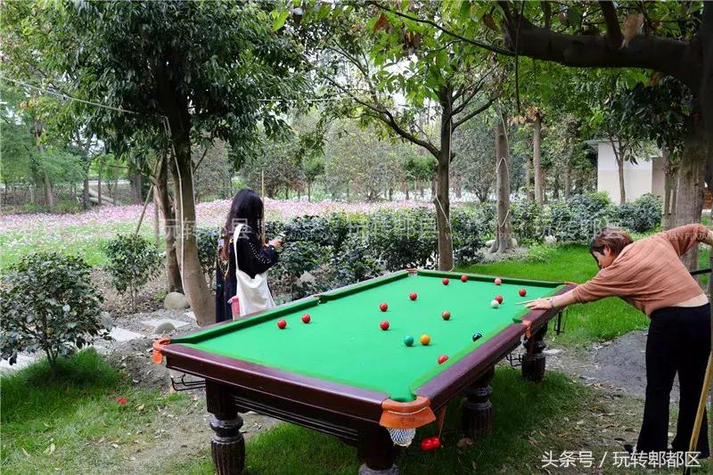 又一家高颜值花园音乐烤吧入驻郫都，趁五一快去痛快的搓一顿吧！