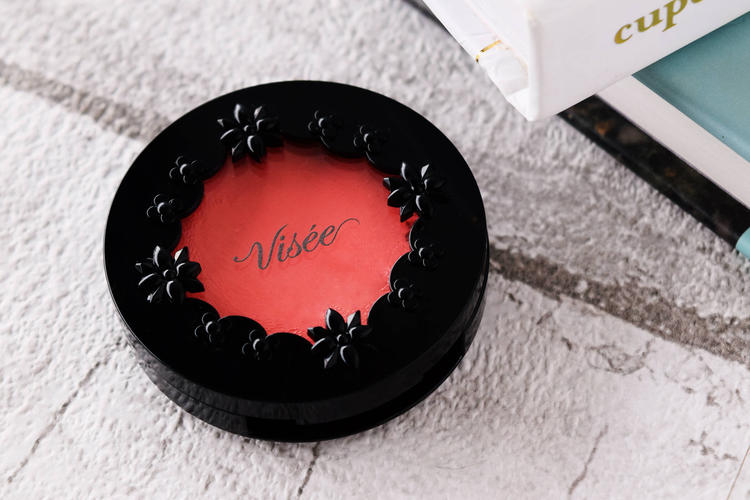 彩妆夏季限定腮红色号搭配图片,小长假美妆出行