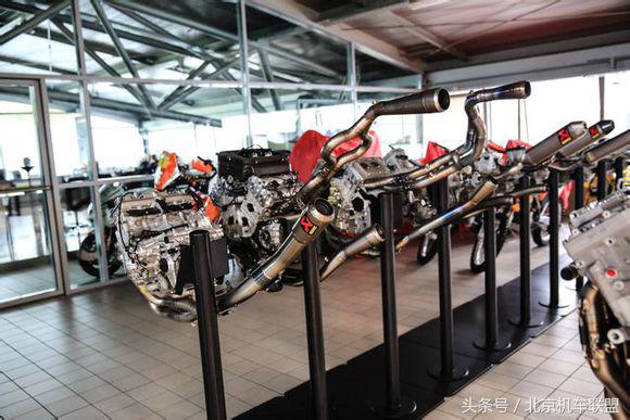 天蝎排气制造过程,akrapovic天蝎排气宝马3系