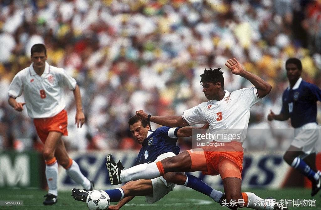 1970年世界杯足球鞋,2006世界杯猎鹰足球鞋