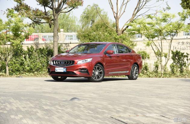 丰田终于火了三厢版登场,丰田phev插电式混合动力