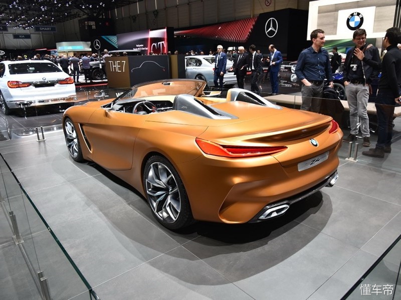 宝马最新四座硬顶敞篷跑车,宝马mini2022新款jcw敞篷多少钱