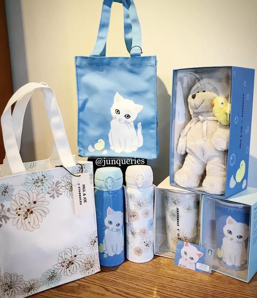 星巴克联名雀巢咖啡机,星巴克联名雀巢咖啡店