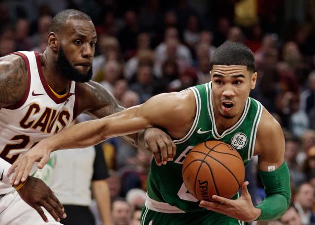 新秀大年！3大新星携手挺进次轮恐怖天赋堪比03一代