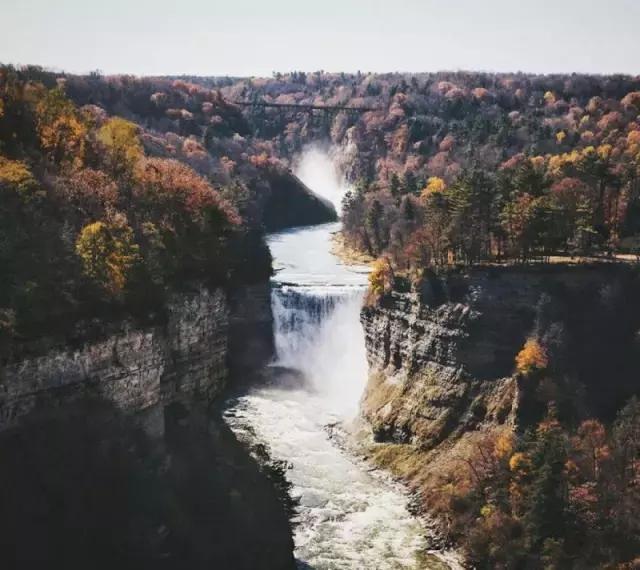 仗剑走天涯刀光剑影,刀光剑影走江湖的诗词