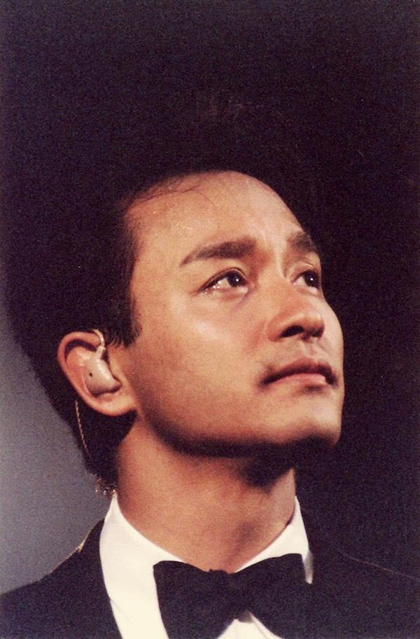 张国荣为何至今存争议？女生考研成功竟遭遇诘难，我瞬间明白了