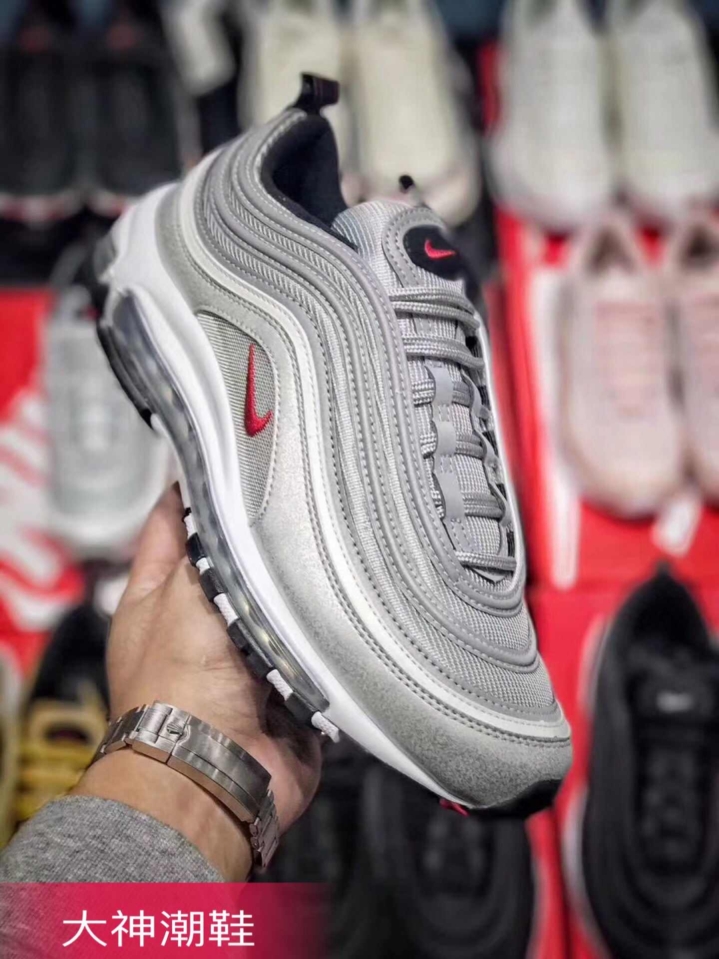 公司级真标鞋穿着跟真品一样吗,高仿鞋公司级和纯原有区别吗