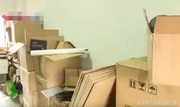 上海查获大量假冒化妆品,曝光化妆品售假