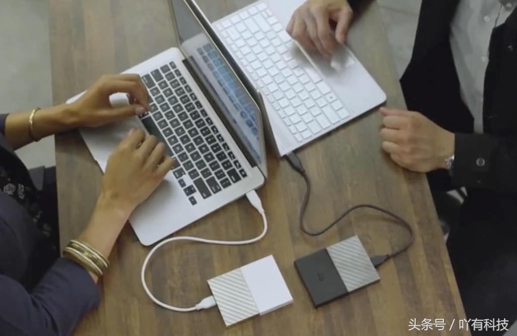 西部数据移动硬盘wdelements测评,西部数据mypassportssd移动硬盘