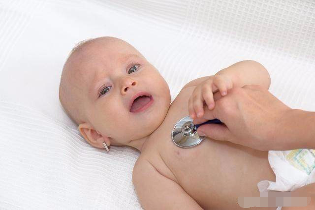 宝宝长牙慢是什么情况,宝宝长牙长得慢是什么原因