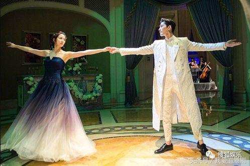 张钧甯被鱼尾裙坑了？她身上这条美上热搜的礼服裙被质疑是山寨的