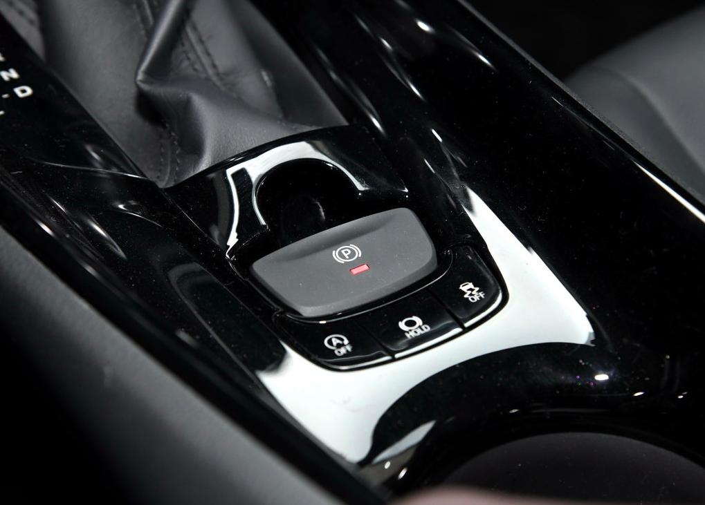 奕泽izoa这款车表现如何,一汽丰田奕泽izoa真的值得购买吗