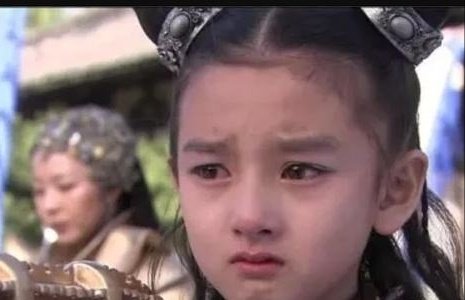 《101》黑幕怕是她？“女版董岩磊”杨超越穷傻白甜能走多远？