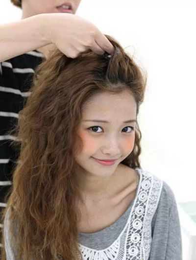 蜈蚣辫扎法教程,蜈蚣辫怎么扎比较不容易散