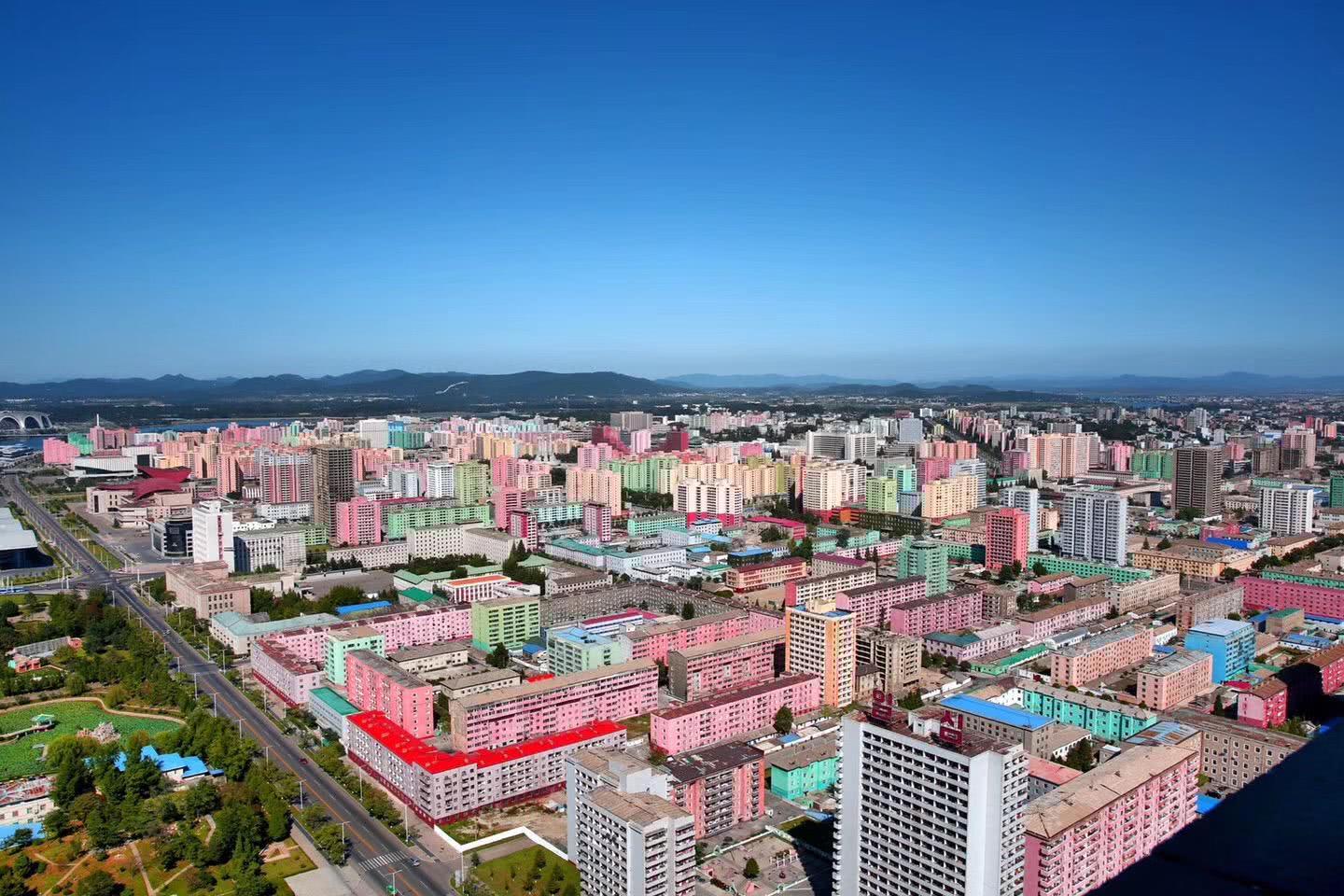 朝鲜平壤繁华景象,朝鲜看丹东城市面貌