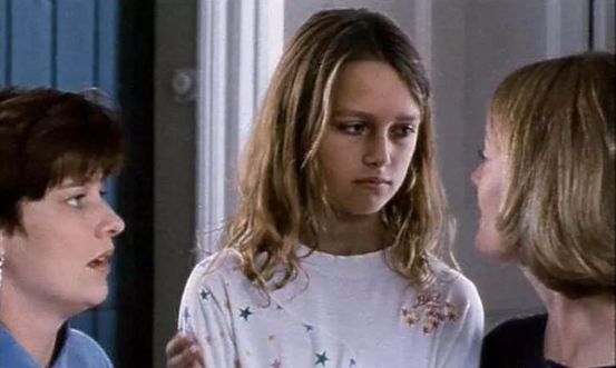 为什么平胸的女生都这么好看,平胸的妹子怎么改变