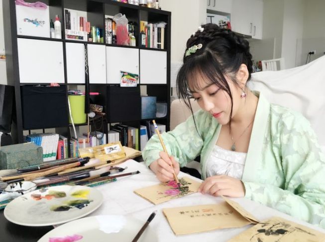 95后中国姑娘在澳洲,中国姑娘在澳洲街头