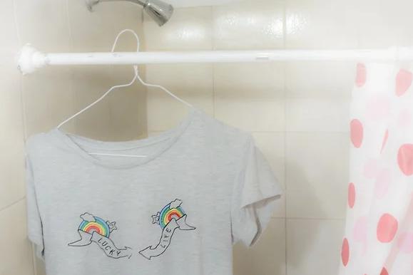 新衣服怎么消除褶皱,刚买的新衣服如何去褶皱