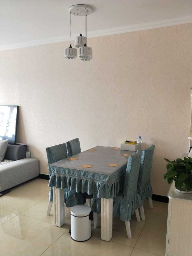 客厅沙发挂画买大了怎么补救,真皮沙发颜色买深了怎么补救