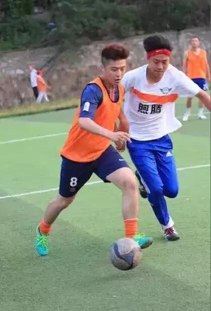 大连青春足球俱乐部,大连青春足球