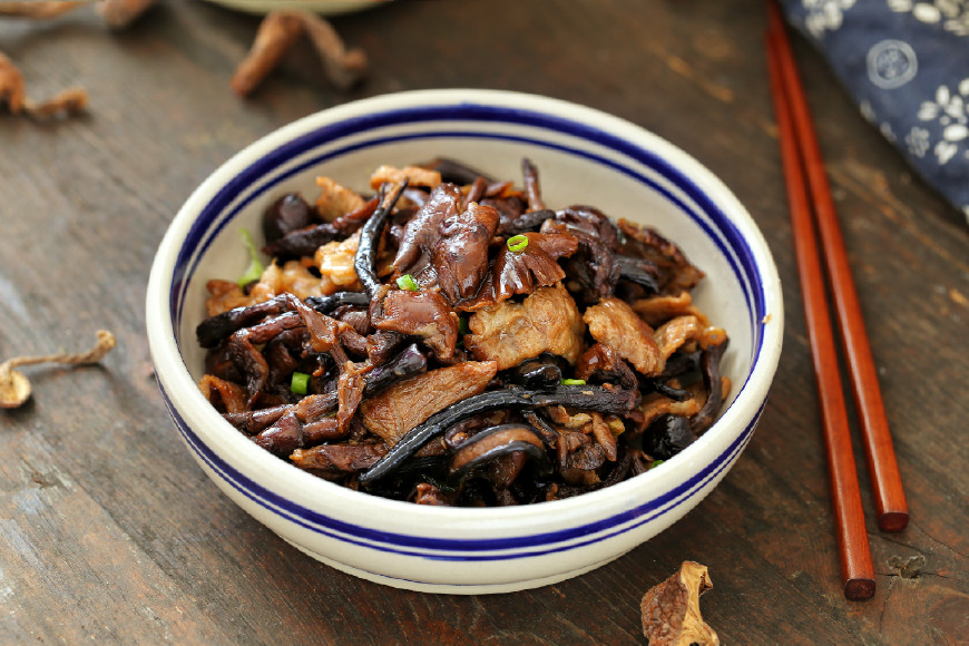 东北深山老林的美食,大山里的珍贵美食