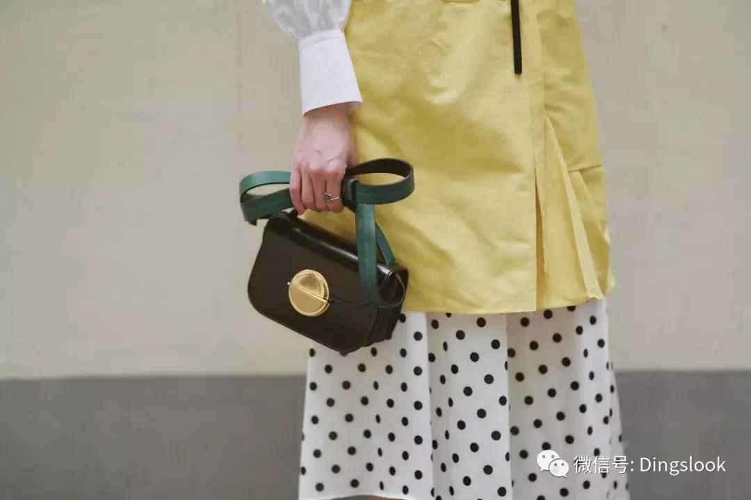 高端湿滑缎面衬衫怎么搭,高质量格子衬衫怎么搭配