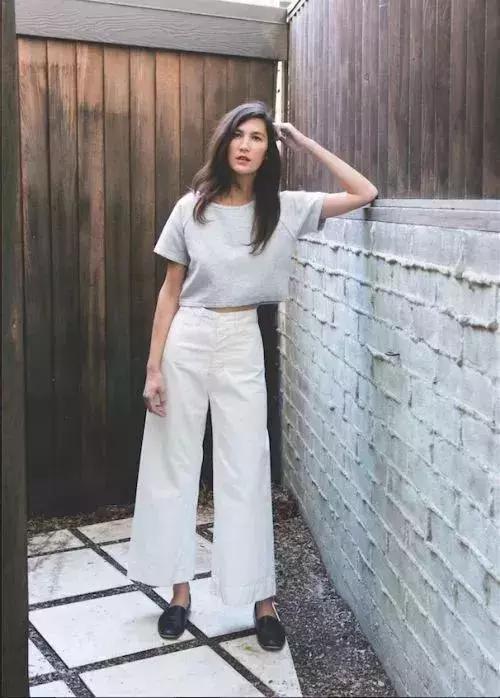 宽松t恤配阔腿裤慵懒,想要腿变长