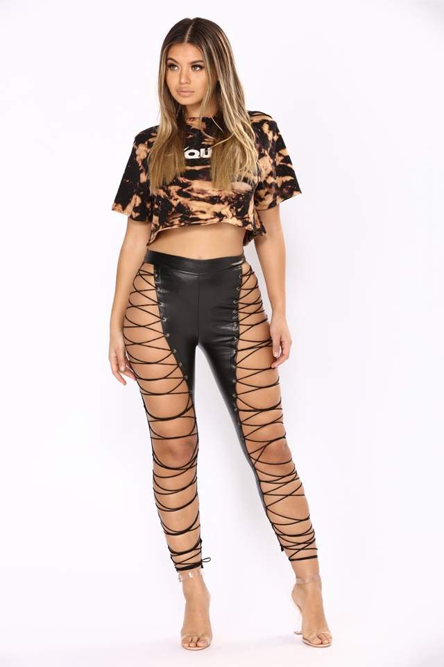 夏天穿薄款七分网袜裤,前后大破洞牛仔裤