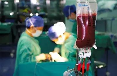 孕妇分娩大出血能否保命,孕妇水中分娩大出血