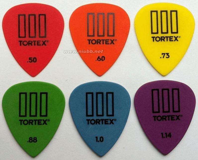 吉他各种效果器都用在哪里,新手弹电吉他一定需要效果器吗