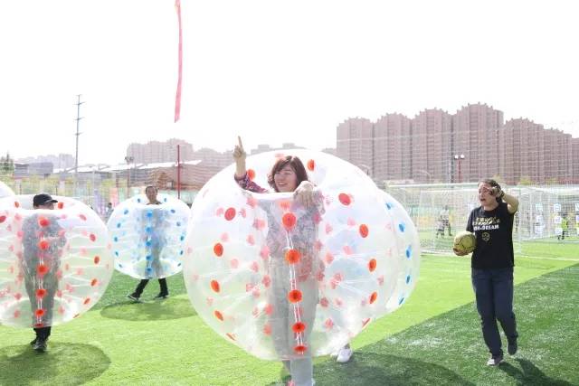 “趣味足球、快乐家庭”内蒙古草根足球日活动“搅热”母亲节