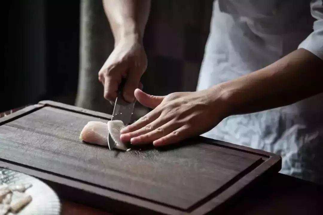 厨房用的多种刀具,厨房刀哪种刀型最好用