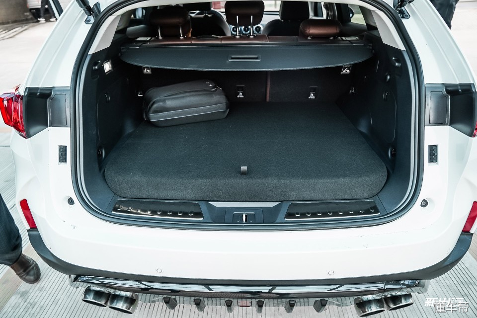 非正式会谈中国汽车,领克01和p8的区别