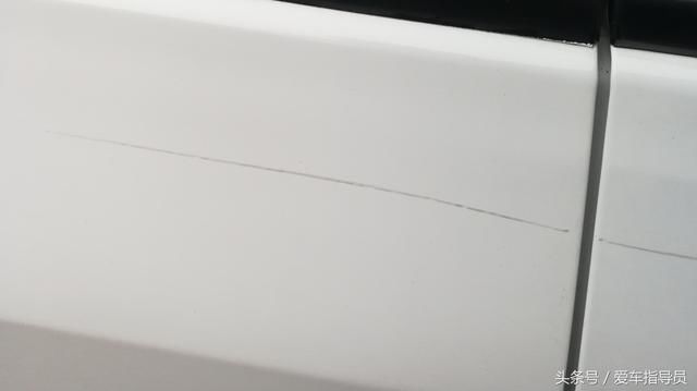 车被轻微刮花了怎么修复,车被刮花了怎么修复