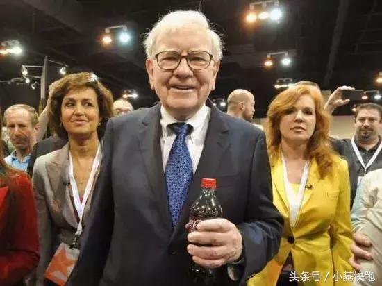 巴菲特对合伙人芒格的评价,巴菲特和芒格互怼视频