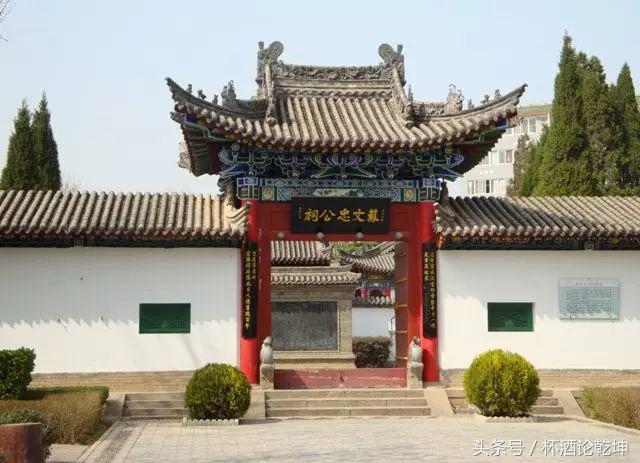 中国白酒四大名镇,中国白酒八大名酒名称