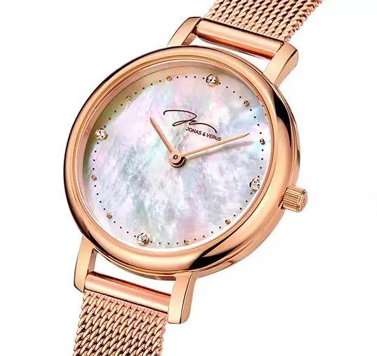 除了dw还有啥粉底液值得入手,除了机械表还有哪些手表值得购买