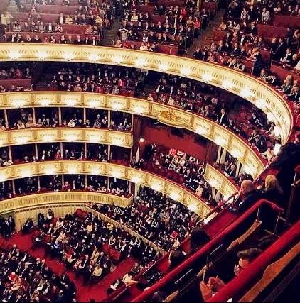 这对夫妇朋友圈消失400天，跨越48国，随后发出的照片惊艳BBC